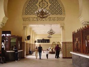 ORAN le hall de la gare